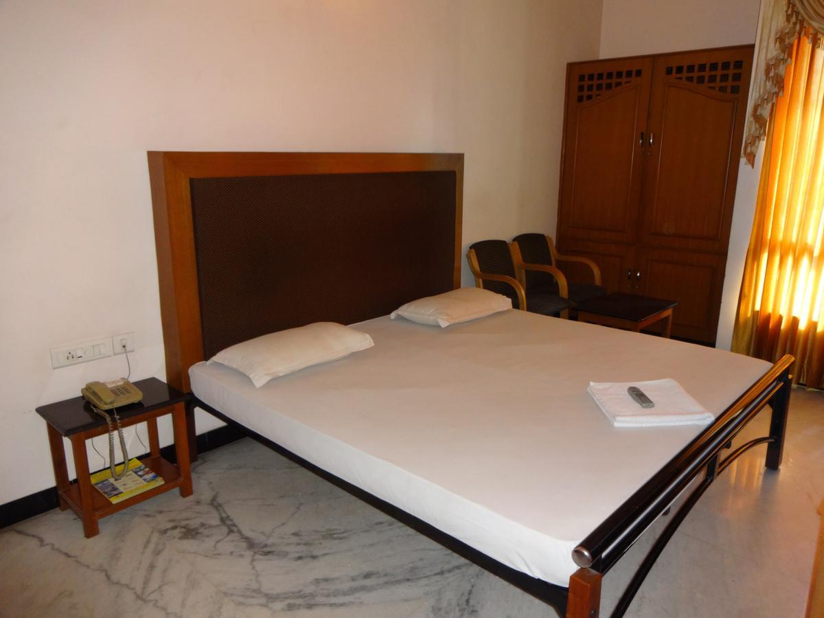 كويمباتور Hotel Grand Palace المظهر الخارجي الصورة
